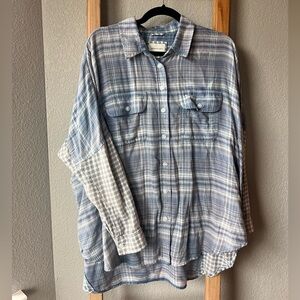 American Eagle Plaid Button Down Oversized Size Small